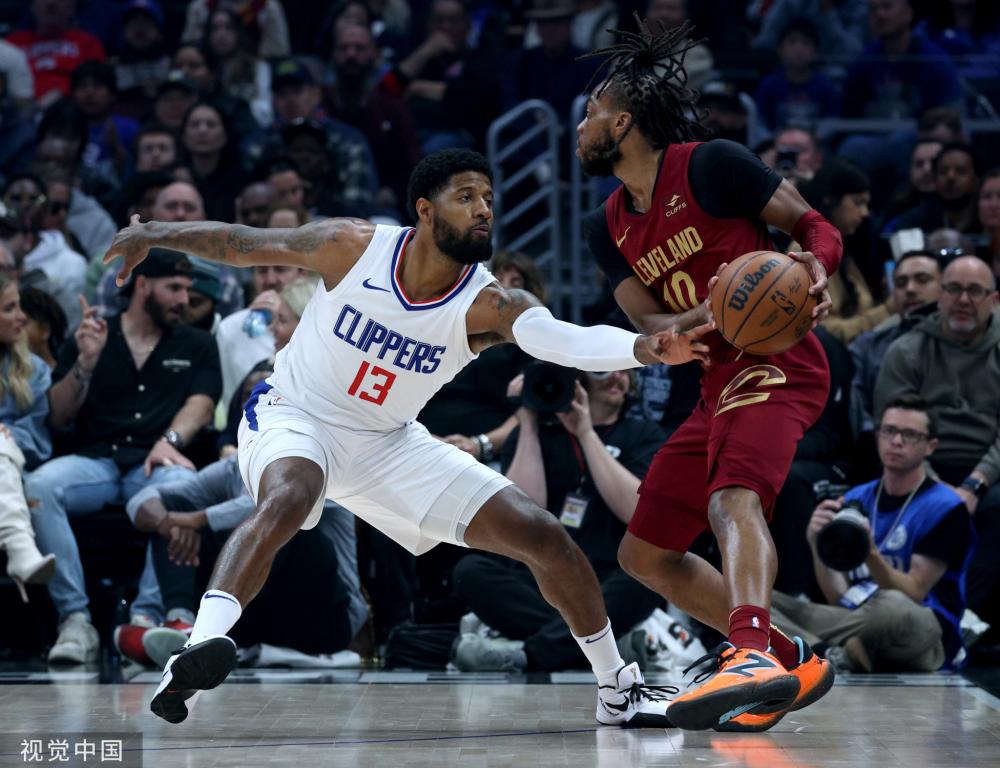 在进攻端 在进攻端